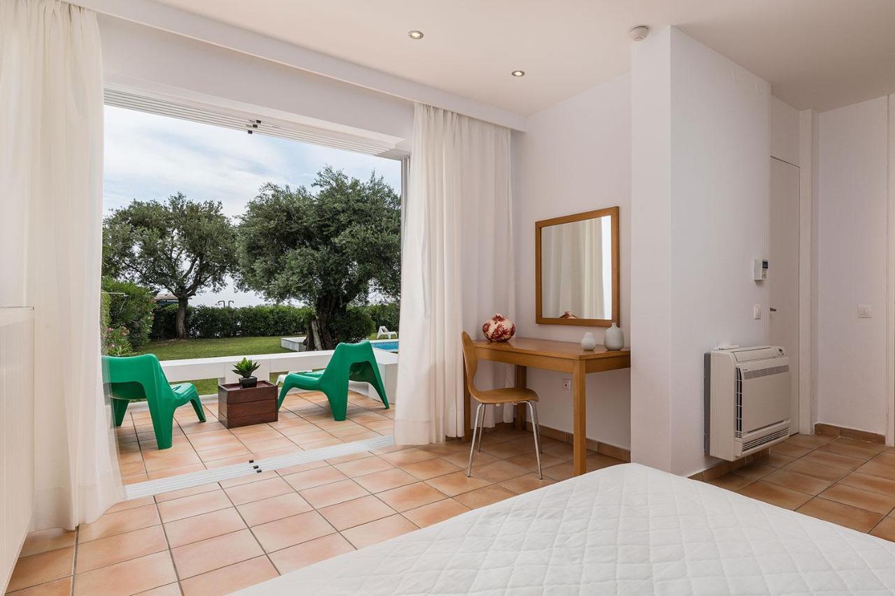 Villa Piedra Del Mar Beachfront By Villa2Be Barbati Exterior foto